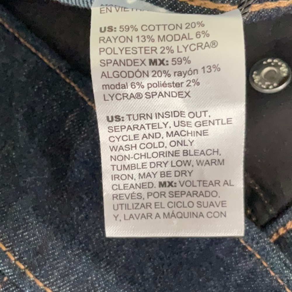 NWT Chico’s Wide Leg Pull On Jeans Crestone Peak Rinse Size 12 Modern Nautical - Picture 11 of 12